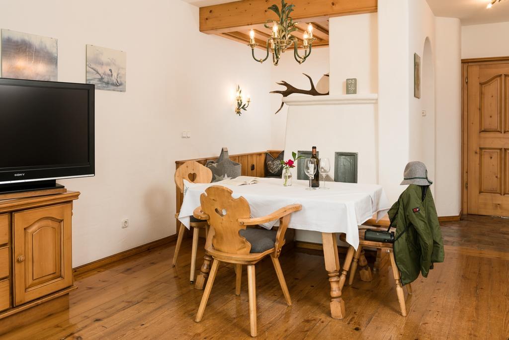 Ansitz Wirtsgut - Familienappartements In Den Bergen Leogang Luaran gambar